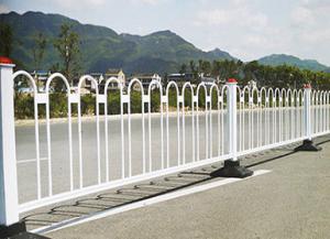 市政鋅鋼道路護欄有銹跡了怎么維護處理