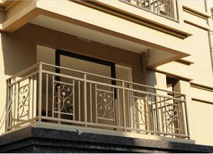 歐式陽(yáng)臺(tái)護(hù)欄報(bào)價(jià)多少